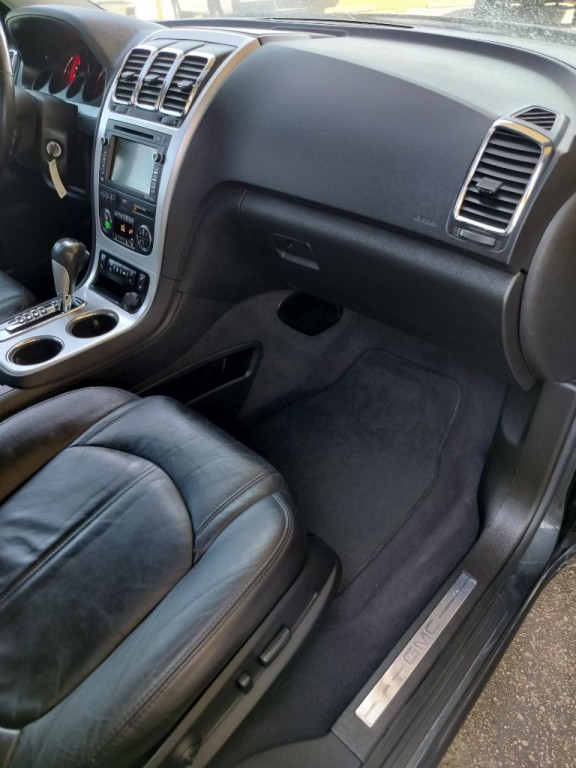 2011 GMC Acadia Image 26