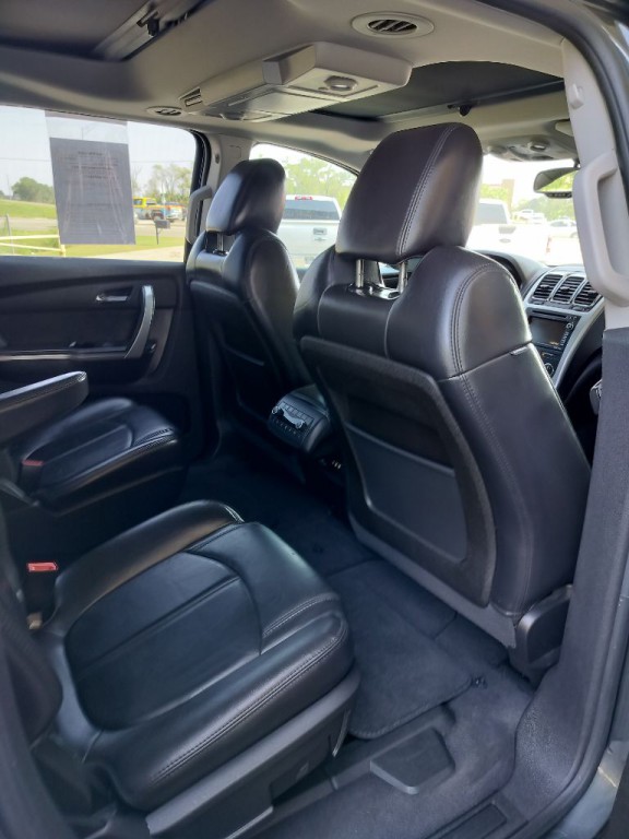 2011 GMC Acadia Image 30