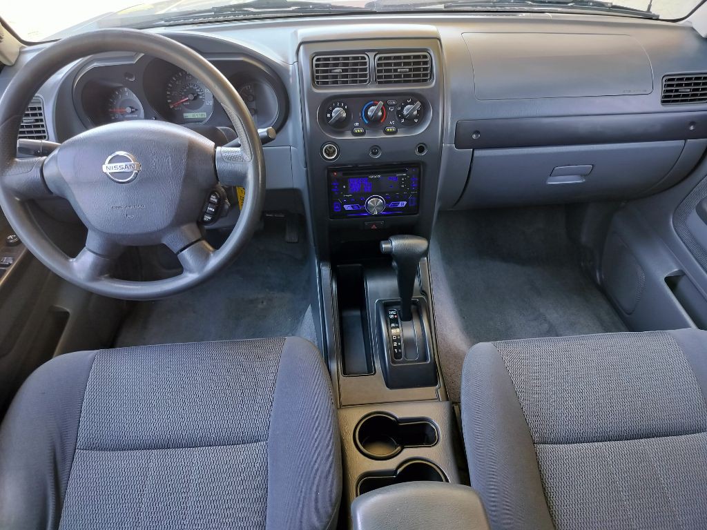 2002 Nissan Frontier Image 13