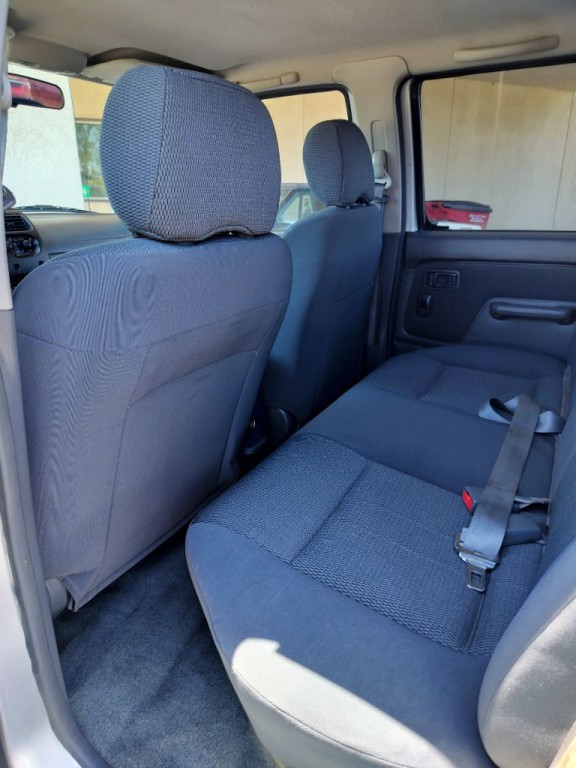 2002 Nissan Frontier Image 20