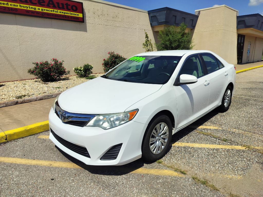 2014 Toyota Camry Image 7