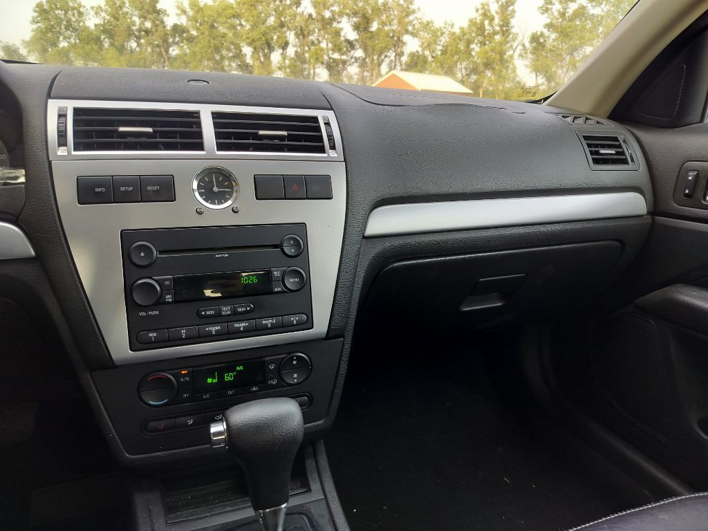 2006 Mercury Milan Image 13