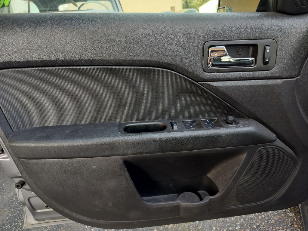 2006 Mercury Milan Image 16