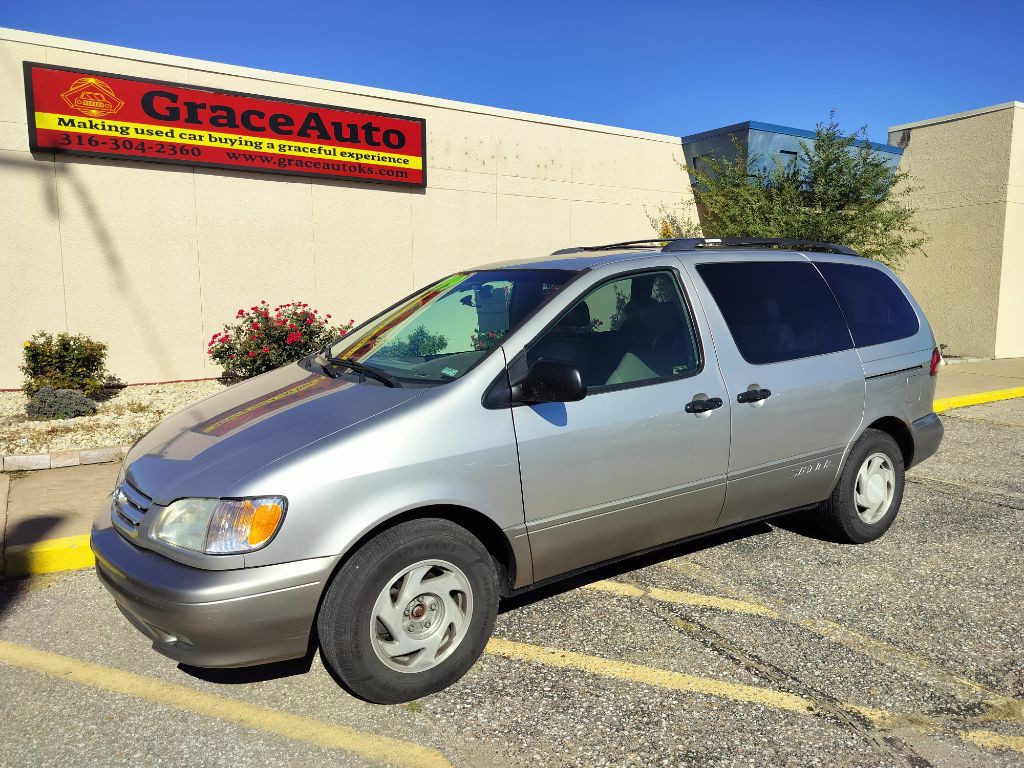 2001 Toyota Sienna Image 6