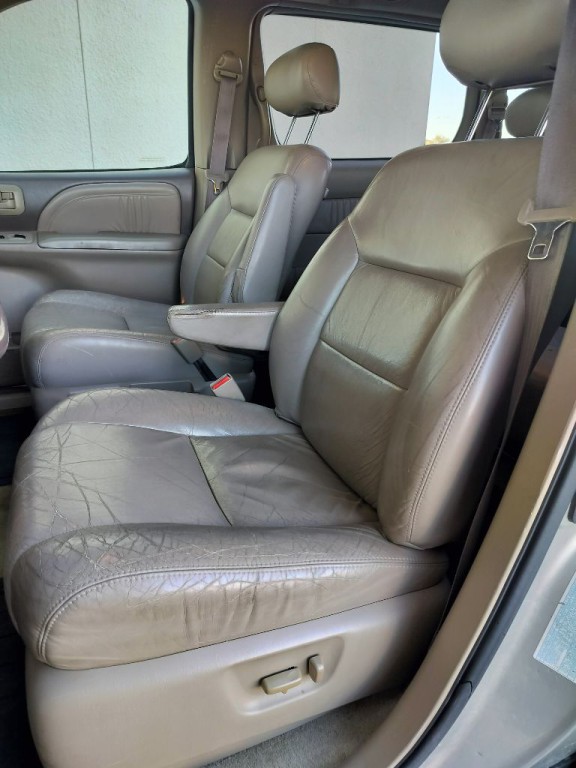 2001 Toyota Sienna Image 8