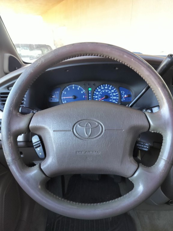 2001 Toyota Sienna Image 11