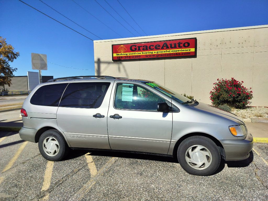 2001 Toyota Sienna Image 22