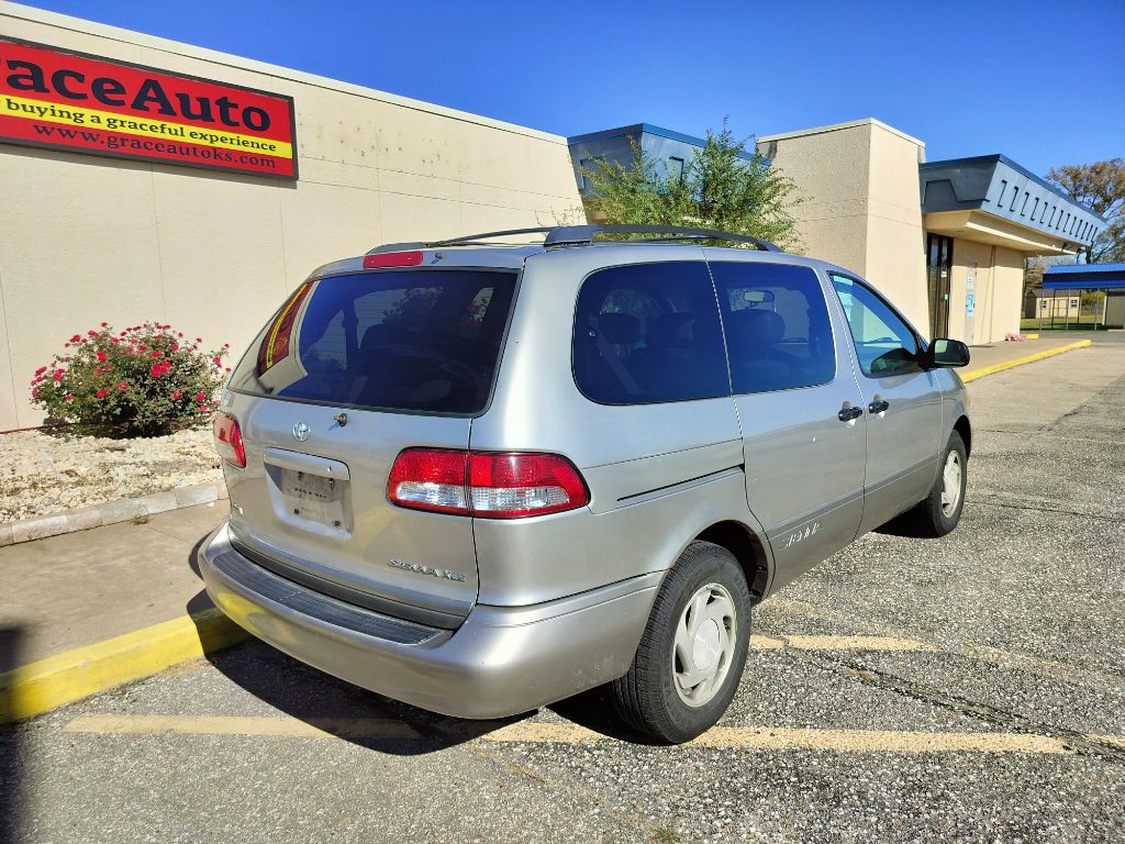2001 Toyota Sienna Image 27