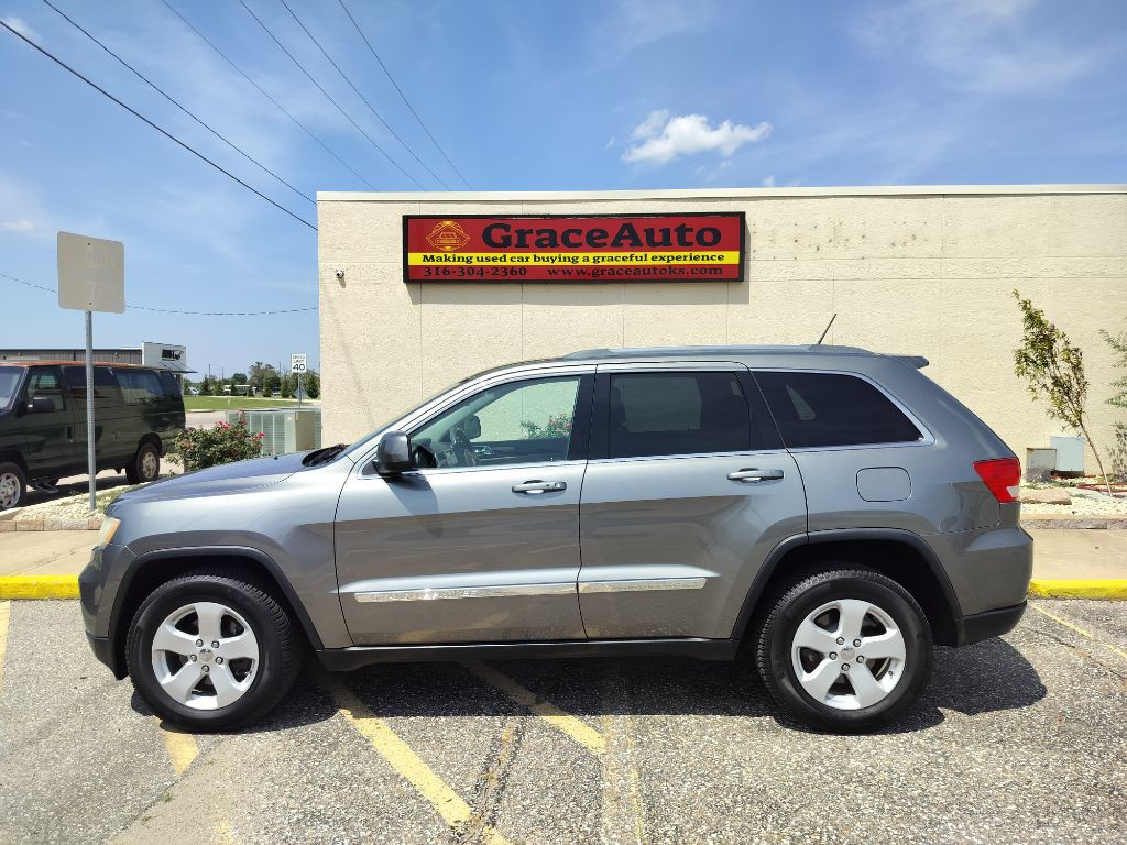 2012 Jeep Grand Cherokee Image 1