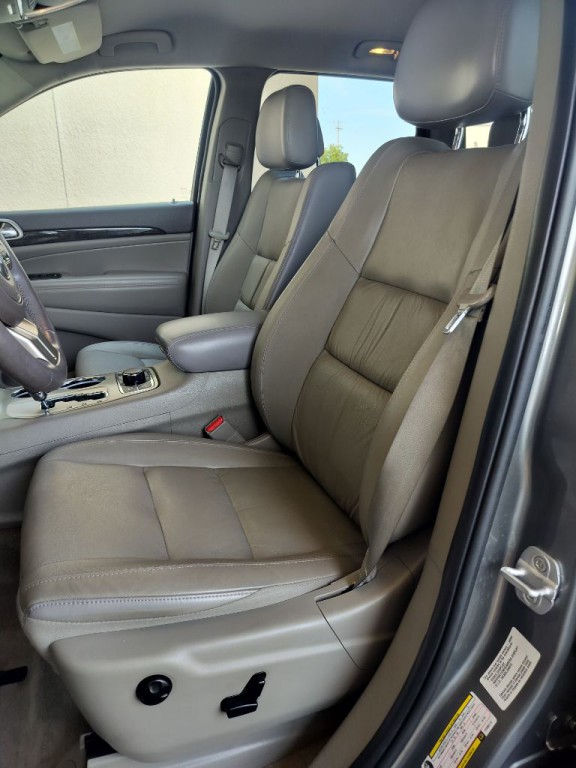 2012 Jeep Grand Cherokee Image 8