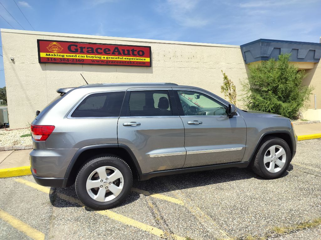 2012 Jeep Grand Cherokee Image 24