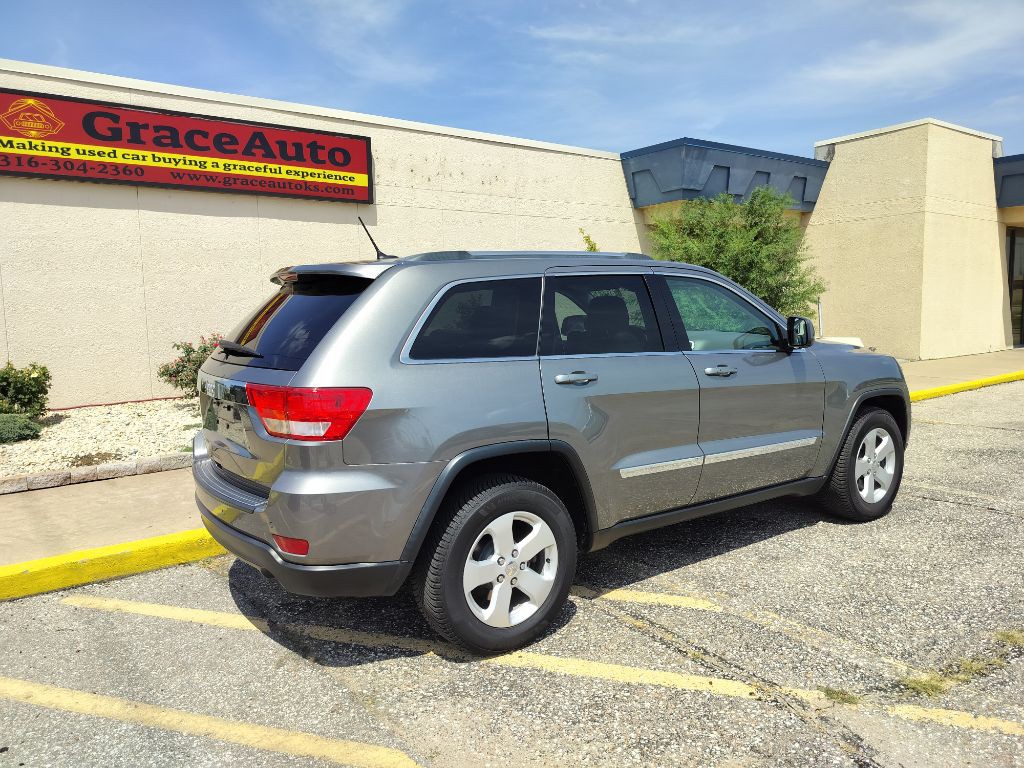 2012 Jeep Grand Cherokee Image 25