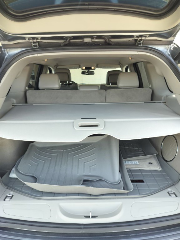 2012 Jeep Grand Cherokee Image 36