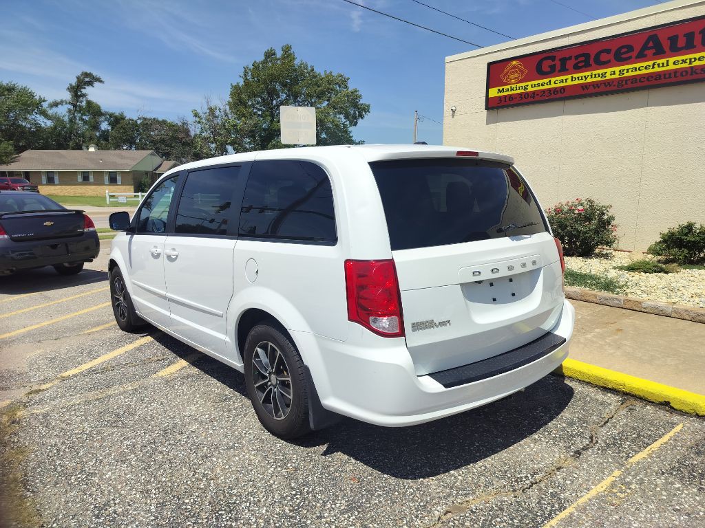 2017 Dodge Grand Caravan Image 4