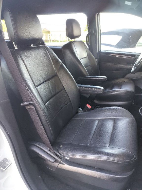 2017 Dodge Grand Caravan Image 28