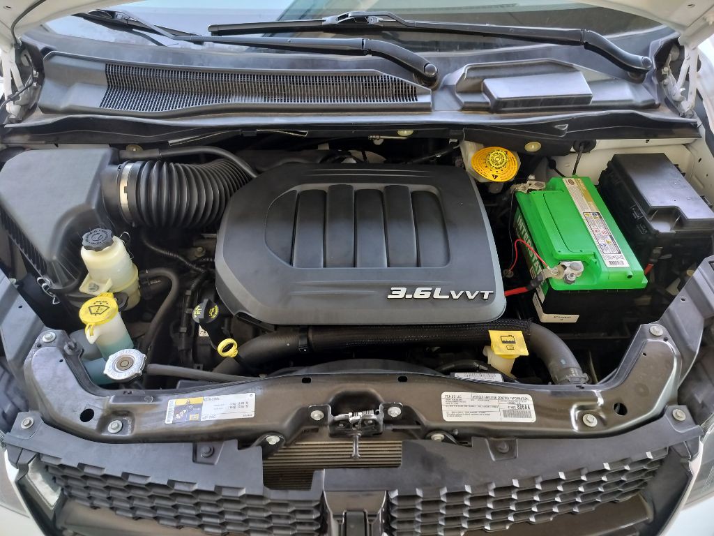 2017 Dodge Grand Caravan Image 36
