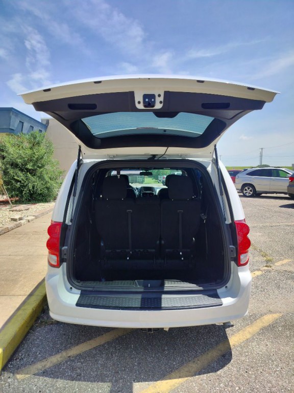 2017 Dodge Grand Caravan Image 38