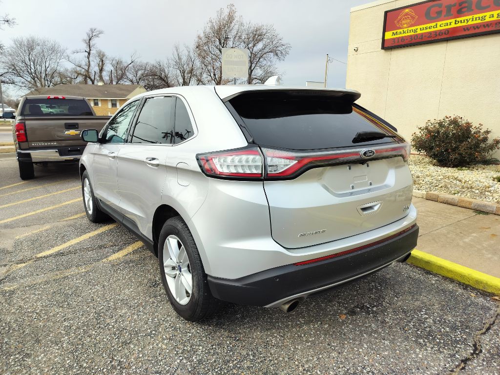 2017 Ford Edge Image 4