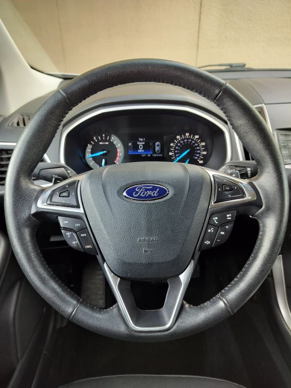 2017 Ford Edge Image 11