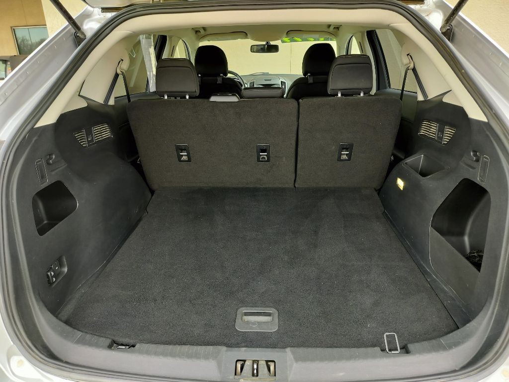 2017 Ford Edge Image 43