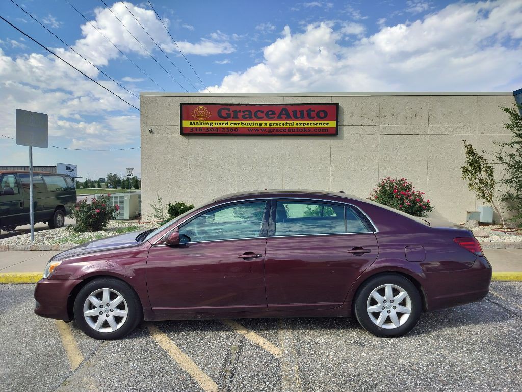 2009 Toyota Avalon Image 1