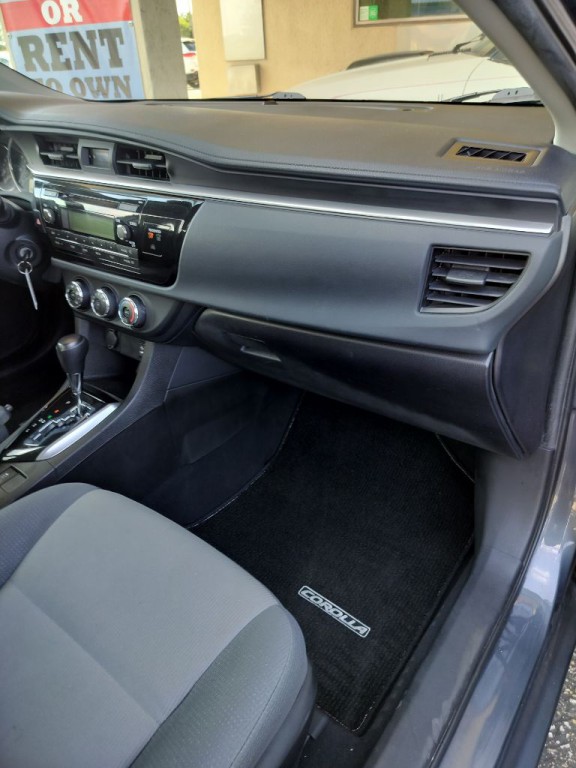 2014 Toyota Corolla Image 29