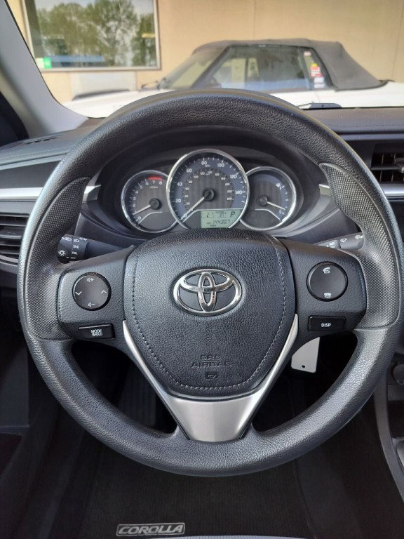 2014 Toyota Corolla Image 11