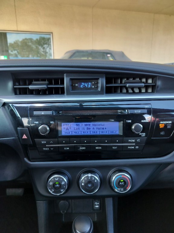 2014 Toyota Corolla Image 14