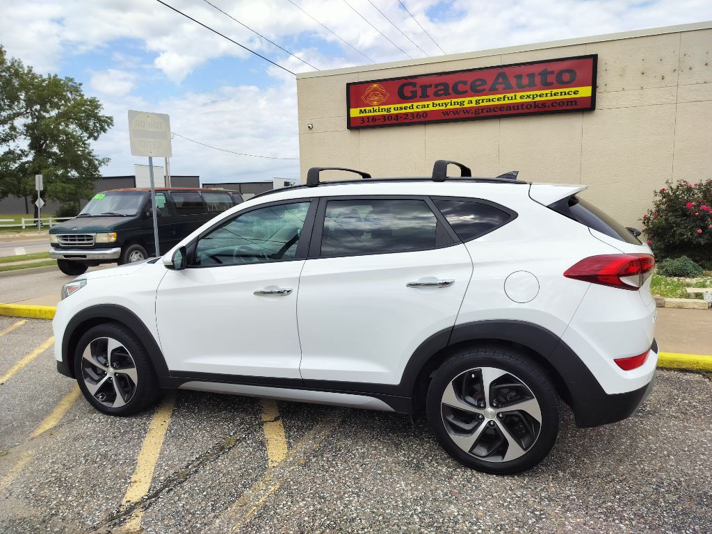 2017 Hyundai Tucson Image 2