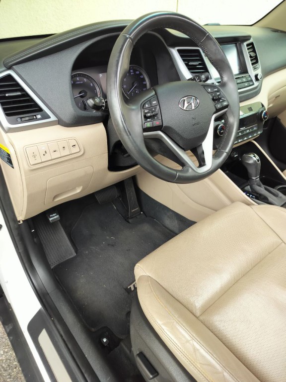 2017 Hyundai Tucson Image 9