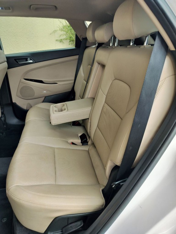 2017 Hyundai Tucson Image 25