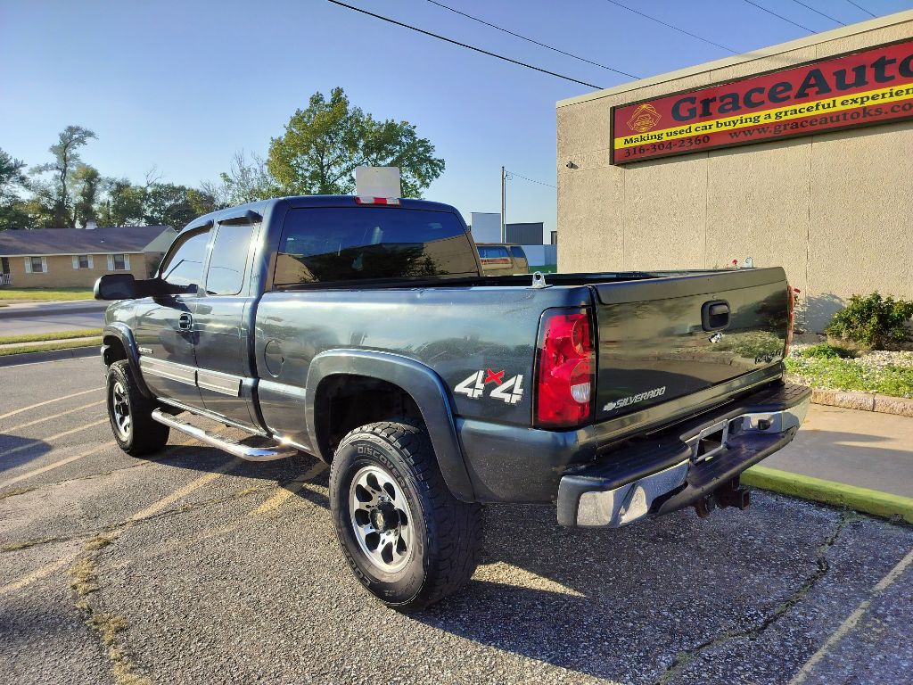 2004 Chevrolet Silverado 1500 Image 4
