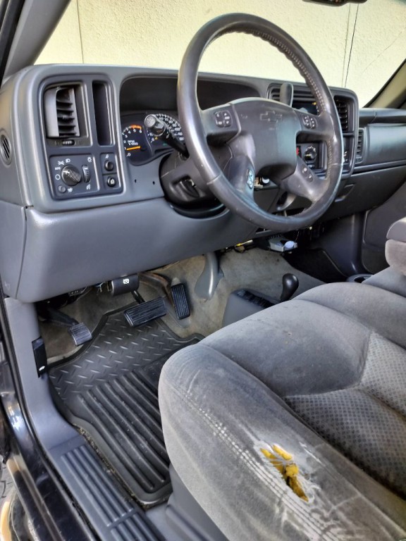2004 Chevrolet Silverado 1500 Image 9