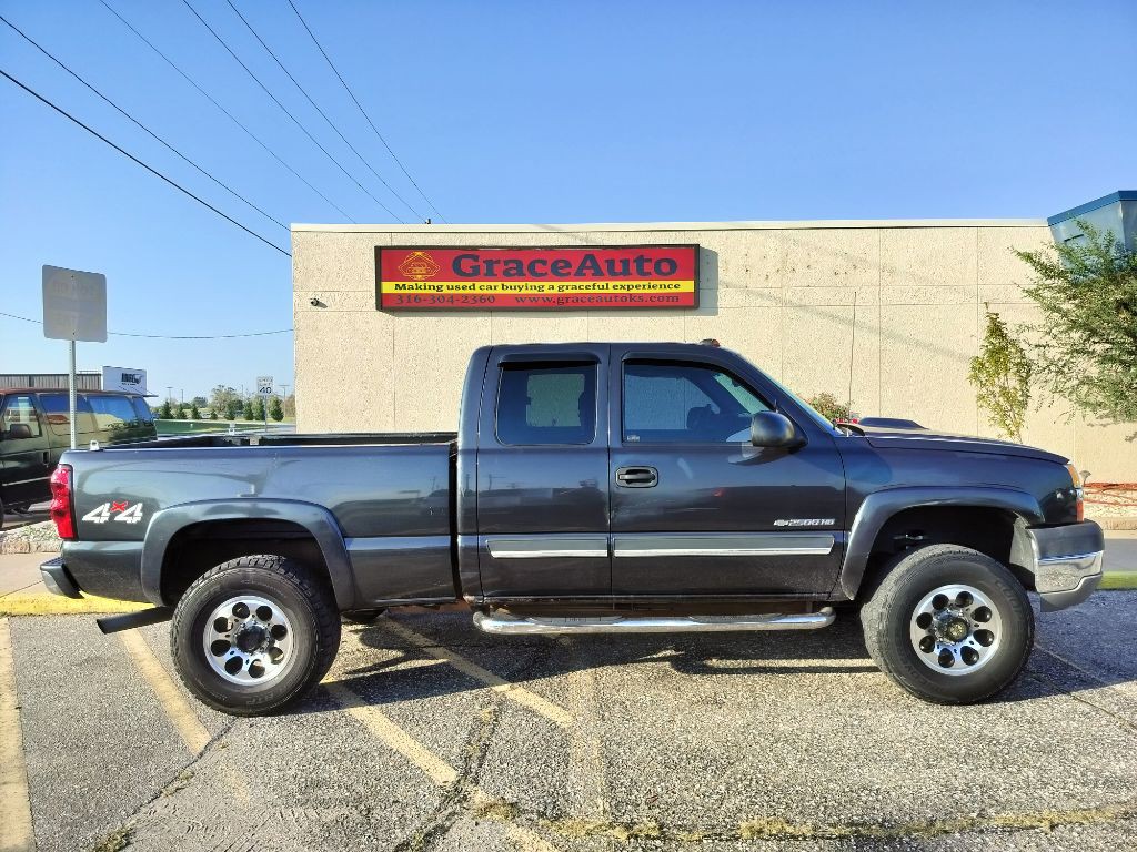 2004 Chevrolet Silverado 1500 Image 20