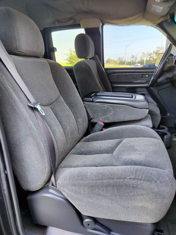 2004 Chevrolet Silverado 1500 Image 27