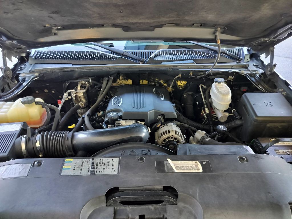 2004 Chevrolet Silverado 1500 Image 31