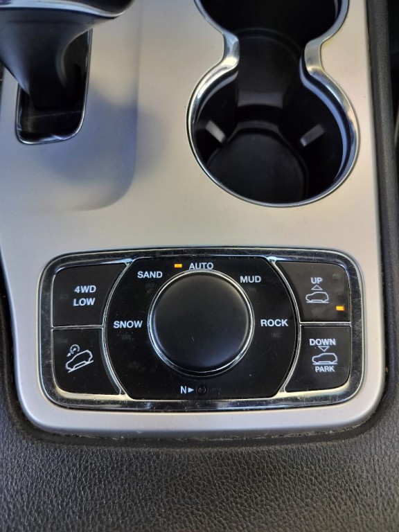 2015 Jeep Grand Cherokee Image 22