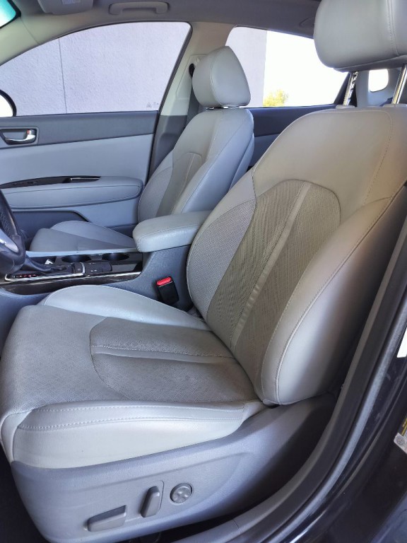 2018 Kia Optima Image 8