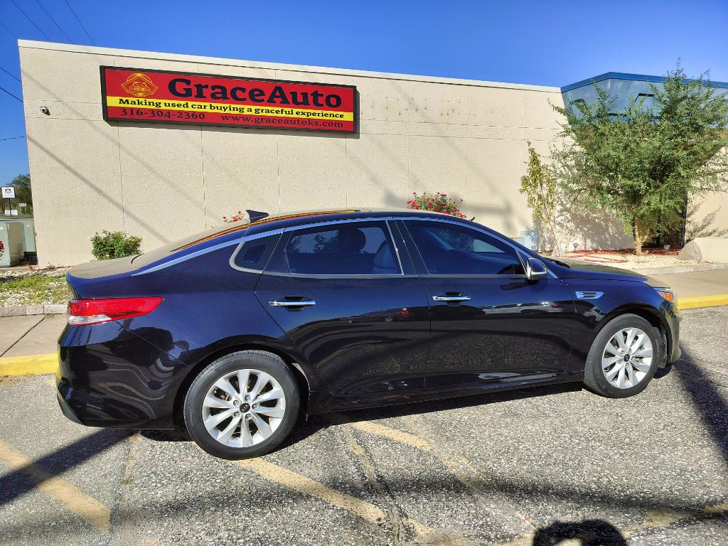 2018 Kia Optima Image 32