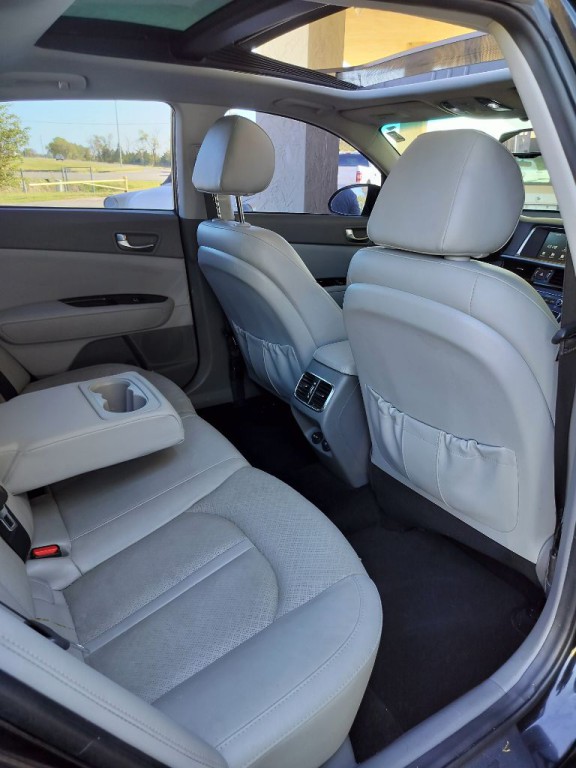 2018 Kia Optima Image 38