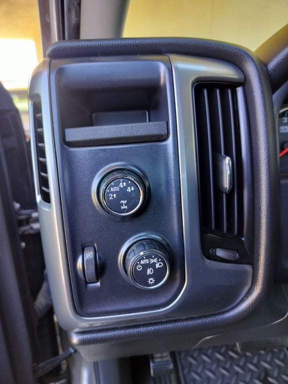 2015 Chevrolet Silverado 1500 Image 12