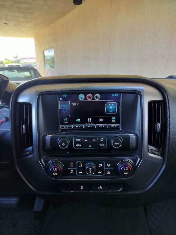 2015 Chevrolet Silverado 1500 Image 17