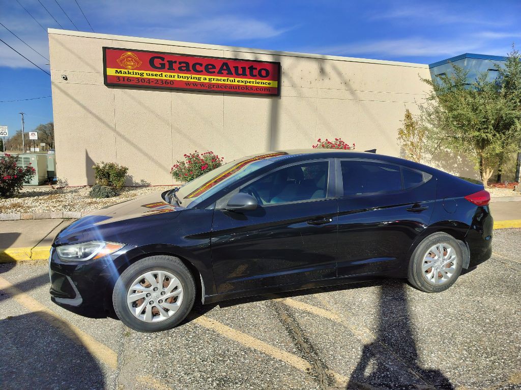 2017 Hyundai Elantra Image 5