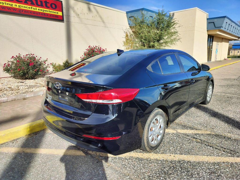 2017 Hyundai Elantra Image 26