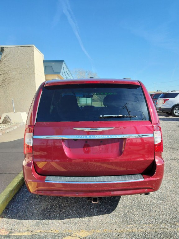 2013 Chrysler Town & Country Image 43