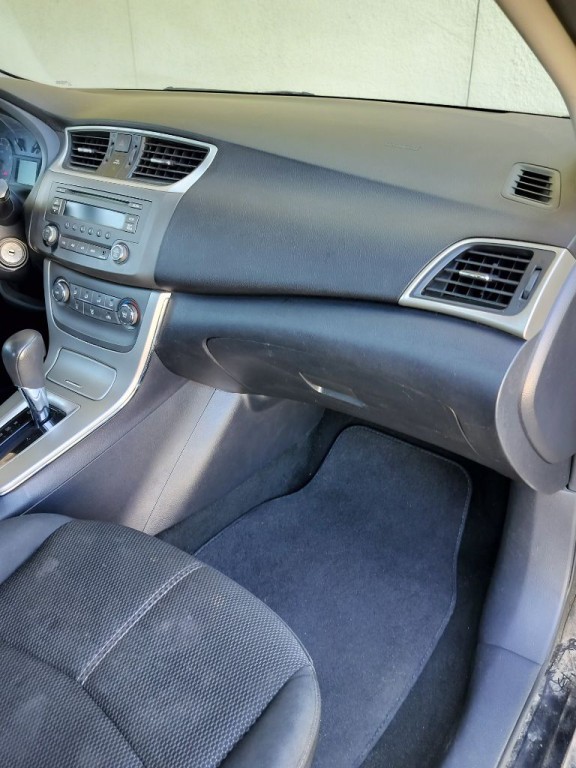 2014 Nissan Sentra Image 33