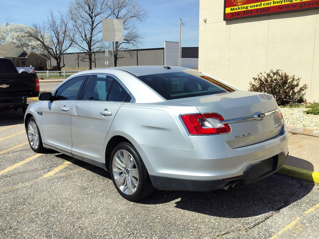 2011 Ford Taurus Image 4