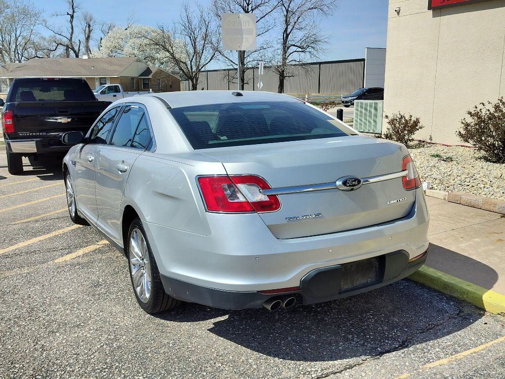 2011 Ford Taurus Image 5