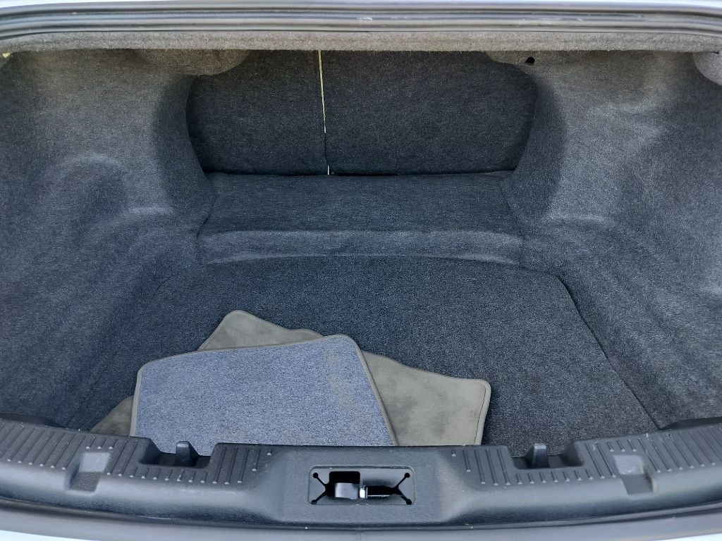 2011 Ford Taurus Image 25