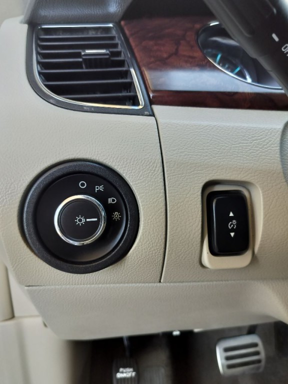 2011 Ford Taurus Image 26